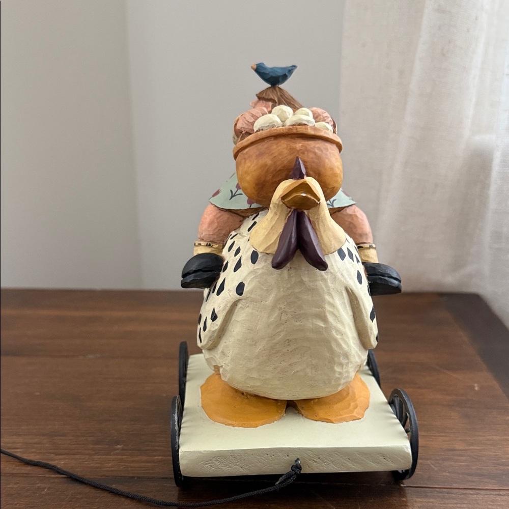 Willieray Studio Vintage Egg Hunt Folk Art Figurine WW7502 - Picture 11 of 11